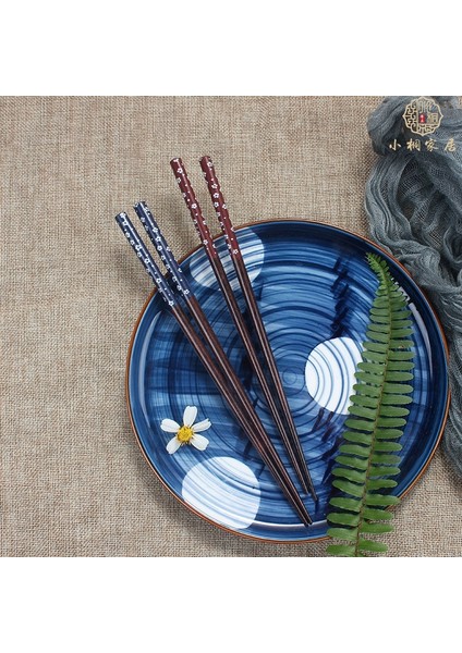 2 Çift Kırmızı 1 Çift Ahşap Yemek Çubukları Çin Yemek Çubukları Yemek Için Japon Tarzı Sakura Suşi Yemek Çubukları Yeniden Kullanılabilir Yemek Çubukları Mutfak Sofra Takımı (Yurt Dışından) modelleri