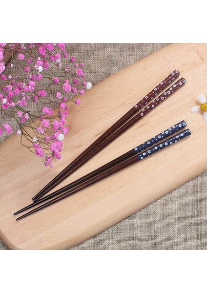 2 Çift Kırmızı 1 Çift Ahşap Yemek Çubukları Çin Yemek Çubukları Yemek Için Japon Tarzı Sakura Suşi Yemek Çubukları Yeniden Kullanılabilir Yemek Çubukları Mutfak Sofra Takımı (Yurt Dışından) fırsatları