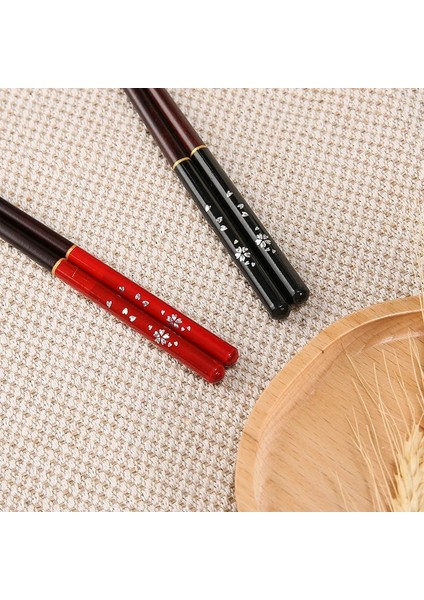 1 Çift Siyah 1 Çift Sakura Çubuklarını Ahşap Sevimli Kore Yemeği Suşi Japonya Çubukları Ahşap Güzel Sofra Kiraz Çiçeği Mutfak Alet Setleri (Yurt Dışından) indirimleri