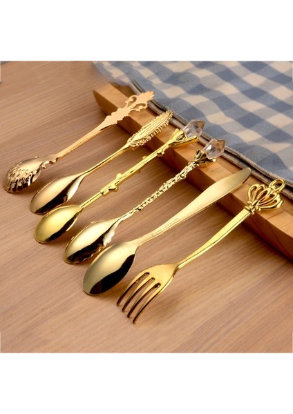 G 6 Adet/takım Vintage Kaşık Çatal Mini Kraliyet Tarzı Metal Altın Oyma Kahve Kaşığı Meyve Prikkers Tatlı Çatalı Mutfak Aracı Çay Kaşığı (Yurt Dışından) modelleri