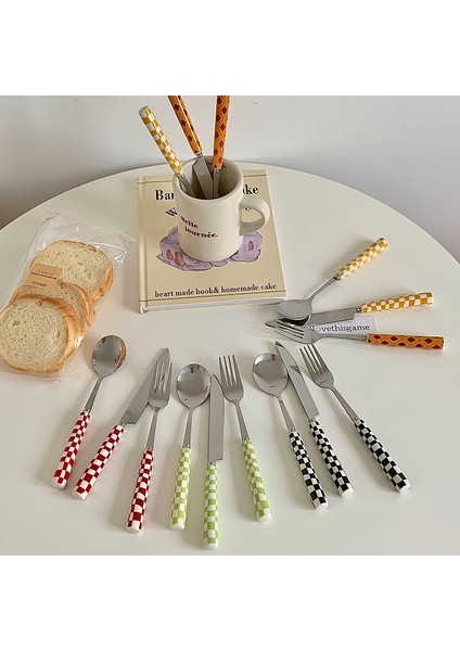 Sarı Set Paslanmaz Çelik Bıçak Çatal Kaşık Dama Tahtası ile Seramik Saplı Mutfak Yemek Takımı Tatlı Çatal Bıçak Kaşık Sofra Seti (Yurt Dışından)
