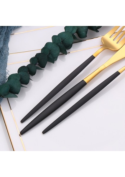Akşam Yemeği Bıçağı 4 Adet Siyah Altın Yemek Takımı Seti 304 Paslanmaz Çelik Çatal Ev Çatal Dropshipping Kaşık Bıçak Akşam Yemeği Gümüş Sofra Takımı (Yurt Dışından)