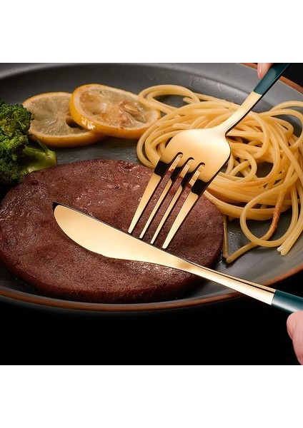 4 Adet Çatal Gümüş 4 Adet Altın Çatal Bıçak Kaşık Seti Paslanmaz Çelik Bıçak Çatal Kaşık Sofra Sofra Takımı Seti Festivali Mutfak Yemek Takımı Hediye (Yurt Dışından)