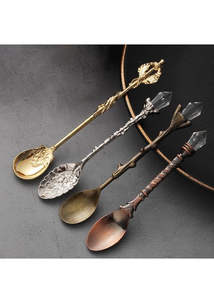 Altın 6 Adet Kaşık Çatal Vintage Oyma Tatlı Kaşığı Mini Kraliyet Tarzı Kahve Dondurma Kaşığı Meyve Prikkers Mutfak Sofra (Yurt Dışından) fırsatları