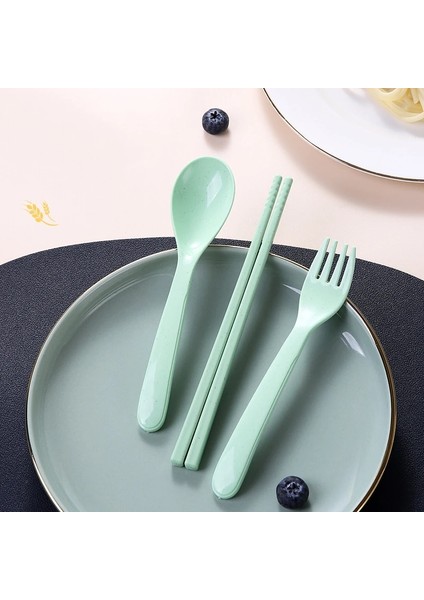 Yeşil Buğday Samanı Üç Parçalı Set Çocuk Sofra Kaşık Çubuklarını Çatal Ev Taşınabilir Çatal Bıçak Kaşık Seti High-End Hediyeler Çatal Bıçak Kaşık Seti (Yurt Dışından) modelleri