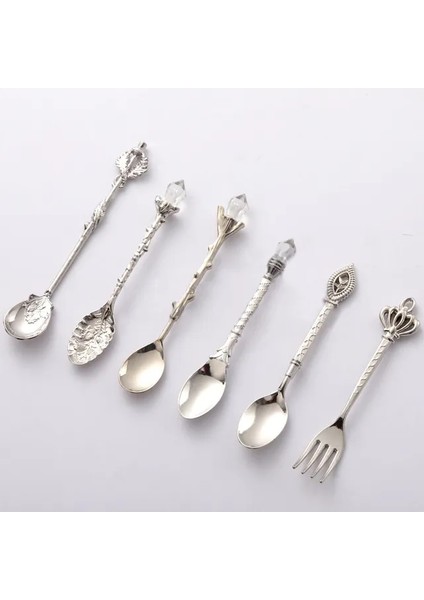 Gümüş 6 Adet Vintage Kaşık Çatal Kraliyet Tarzı Altın Oyma Kahve Çay Kaşığı Aperatifler Meyve Prikkers Tatlı Çatal Çatal Seti Mutfak Aracı (Yurt Dışından) fiyatları