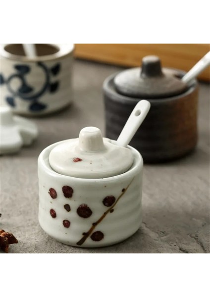 Bir Japon Seramik Baharat Şişesi Baharat Kavanoz Kapaklı Kaşık Çeşni Kabı Yaratıcı Tuz ve Biber Çalkalayıcılar Mutfak Eşyaları (Yurt Dışından) modelleri