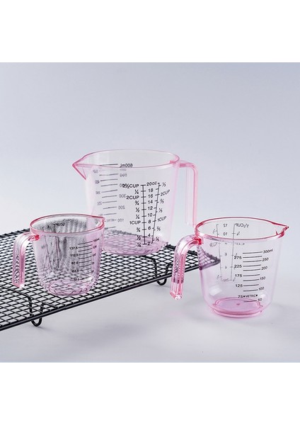 600ML Pişirme Aracı Ölçüm Kabı Mezun Dekantör Ağzı Plastik Görsel Ölçekli Ölçüm Kabı 150/300/600ML Mezun Kaliteli Mutfak (Yurt Dışından) fırsatları