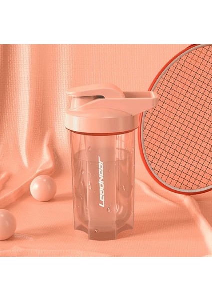 Sarı ve Beyaz 401-500 ml Spor Salonu Spor Çalkalayıcı Şişe 2023 Protein Tozu Çalkalayıcı Şişe Yaratıcı Taşınabilir Karıştırma Şişesi Açık Su Şişesi (Yurt Dışından) indirimleri