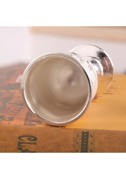 Şampanya 30ML 30ML Metal Şarap Bardakları Retro Şarap Bardağı Kadeh Vintage Avrupa Tarzı Şampanya Kokteyl Bardakları Bar Ev Dekor Drinkware (Yurt Dışından) indirimleri