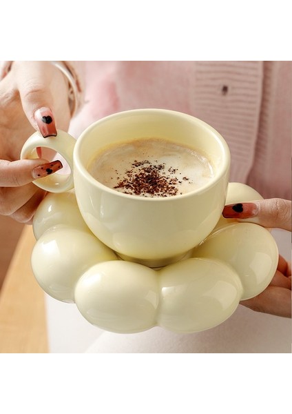 Gümüş Folyo Beyaz 200ML 200ML Seramik Kupa Sevimli Bulut Dekoratif Tabak Kahve Fincanı Seti Yaratıcı Seramik Bardak Hediye Kutusu Modern Oturma Odası Ev Dekorasyonu (Yurt Dışından) modelleri