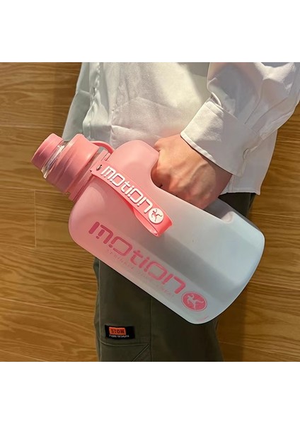 F 2460 ml 2 Litre Spor Su Şişesi Samanlı Büyük Kapasiteli Spor Ölçekli Degrade Su Isıtıcısı Açık Plastik Taşınabilir Su Şişesi (Yurt Dışından) modelleri