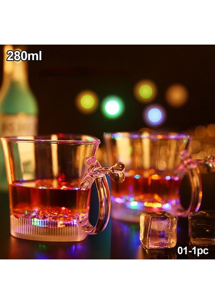 01 Resimde Gösterildiği Gibi Yanıp Sönen Bardak Şarap Bira Viski Kupa Su Içecek Içecek Bardağı LED Otomatik Parlayan Bardak Parti Dekoratif Malzemeleri Yeni (Yurt Dışından)