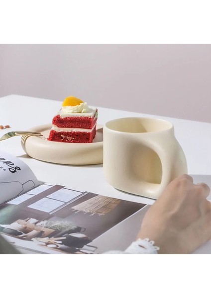 320ML Kayısı 301-400ML 300ML/320ML Yaratıcı El Yapımı Yağ Kolu Kupa Seramik Espresso Kupalar Kahve Fincanları Çay Için Drinkware Büyük Tabak Seti Yaratıcı Hediyeler (Yurt Dışından) modelleri