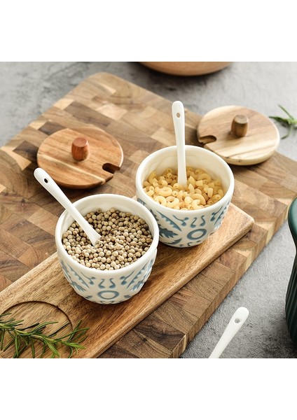 Model 2 Mutfak Baharat Kutusu Üç Parçalı Set Kaşık Seramik Baharat Şeker Tuzluk Kabartmalı Yuvarlak Baharat Kutusu Baharat Kavanozları Seti (Yurt Dışından)