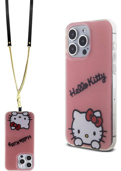 iPhone 15 Pro Max Kılıf Hello Kitty Orjinal Lisanslı Askılı Yazı ve Ikonik Logolu Daydreaming Pembe