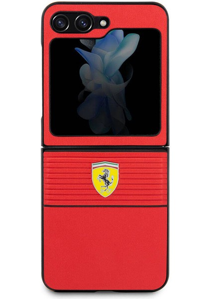 Galaxy Z Flip 5 Kılıf Ferrari Orjinal Lisanslı Pu Deri Metal Logolu Multi Çizgili Kapak Kırmızı