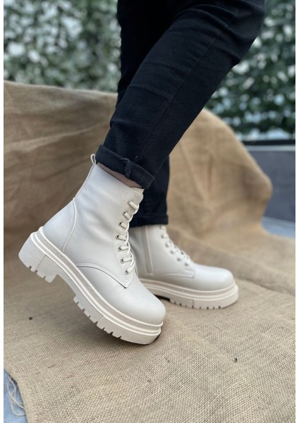 Yandan Fermuarlı Bağcıklı Bot Cilt Bej Topuk Boyu 3 cm