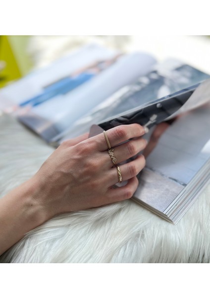 14 Ayar Altın Taşlı Love Yüzük Desen Yüzük KRS093-14GR fiyatları