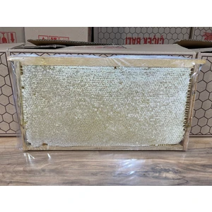 Tanbal Arı Çiftliği Yayla Balı Çerçeve Bal Petekli 2,8kg ve üstü