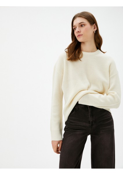 Geniş Yaka Kazak Yarım Fermuarlı Örgü