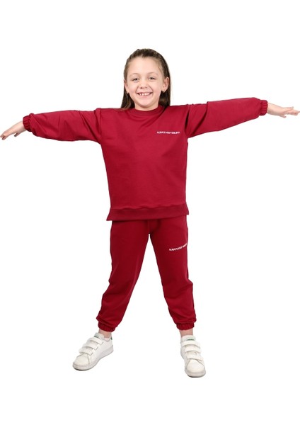 Mevsimlik Nakış Detaylı Unisex Eşofman Takımı modelleri
