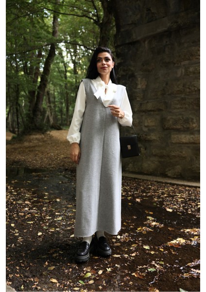 Gri Rengi Kaşe Uzun Kışlık V Yaka Jile Elbise fırsatları