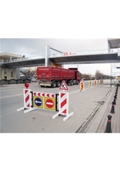 Katlanır Uyarı Levhalı Bariyer 2360 x 1100 mm fiyatları