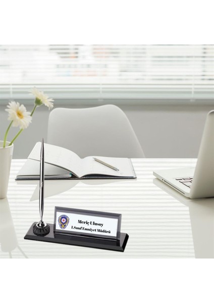 Polislere Özel Kristal Kalemli Masa Isimliği fiyatları