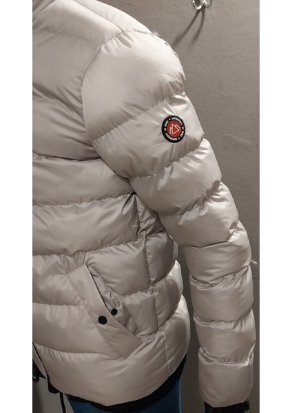 Erkek Kapüşonlu Şişme Mont
