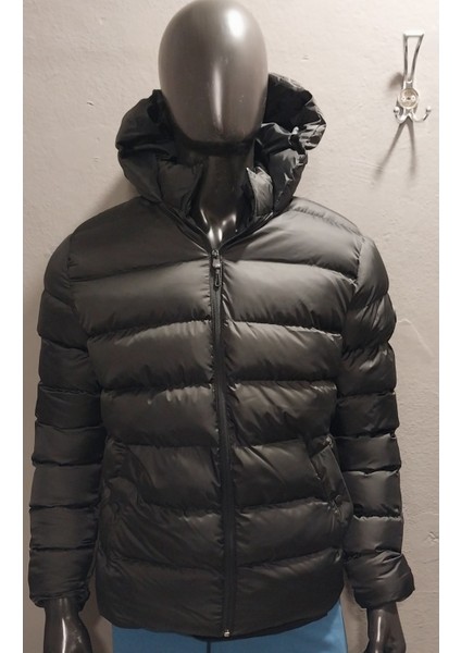 Erkek Kapüşonlu Şişme Mont