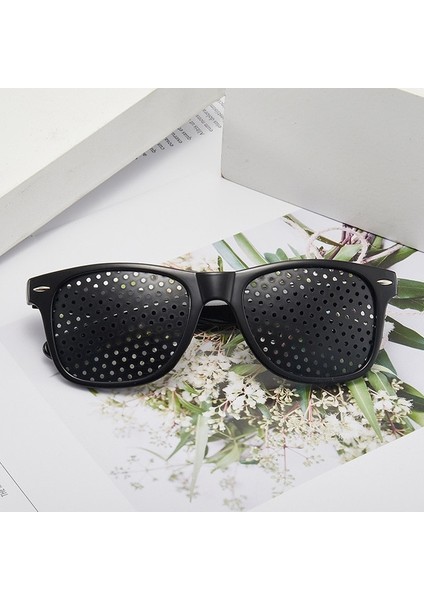 İğne Delikli Gözlük (Yurt Dışından)