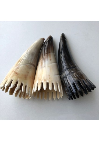 Rastgele 02 Doğal Öküz Boynuz Akupunktur Noktası Gua Sha Masaj Tarak Aracı Kazıma Kafa Kan Dolaşımı Ağrıyı Azaltmak Saç Yıkama Fırçası Boyun Vücut Guasha (Yurt Dışından) fırsatları