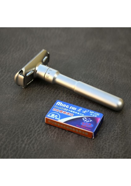 Jilet Tabanı ve Kutusu Emniyetli Jilet Erkekler Için Düz Jilet Ayarlanabilir Yakın Tıraş Klasik Çift Kenarlı Tıraş Bıçağı Bıçak Değiştirme Tıraş Seti (Yurt Dışından)