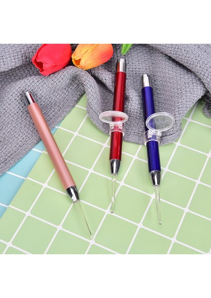 Rastgele Yeni Bebek Kulak Temizleyici Kulak Kiri Temizleme Aracı El Feneri Earpick Kulak Temizleme Kulak Kiri Sökücü Kulak Küret Işık Kaşık Büyüteç ile (Yurt Dışından)