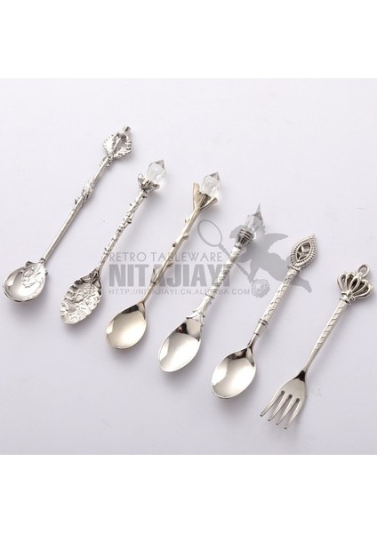 Gümüş Avrupa Tarzı Mahkeme Sofra 6 Takım Kraliyet Tarzı Metal Oyma Meyve Çatalı Vintage Kahve Kaşığı Tatlı Masa Dekoratif Kaşık (Yurt Dışından)