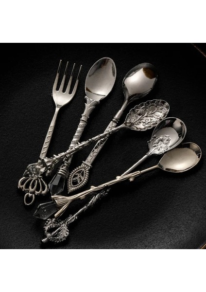 Kırmızı Bronz Avrupa Tarzı Mahkeme Sofra 6 Takım Kraliyet Tarzı Metal Oyma Meyve Çatalı Vintage Kahve Kaşığı Tatlı Masa Dekoratif Kaşık (Yurt Dışından) fırsatları