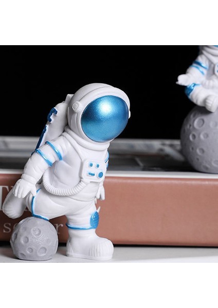 Iskandinav Astronot Figürleri Reçine Modeli Mini Masa Süsleri Oturma Odası Dıy Dekor Aksesuarları Yıldızlı Mavi (Yurt Dışından) fırsatları