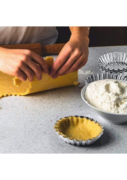 18 Adet Yumurtalı Tart 3.74 Inç, 10 Inç Çırpma Teli ile Cupcake Kek Fincan Kalıbı, Sağlam ve Yeniden Kullanılabilir Mini Pasta Tavası Muffin (Yurt Dışından)