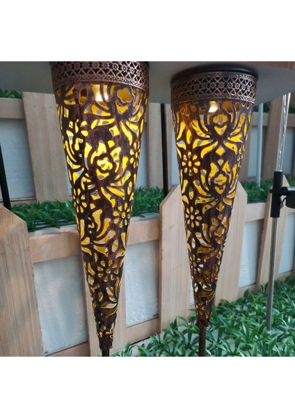 2 Adet Metal Güneş Işıkları Bahçe Dış Bahçe Dekorasyonu Için, Balkon Çiçek Kutuları Çim Yolu Için LED Bahçe Işıkları (Yurt Dışından) indirimleri