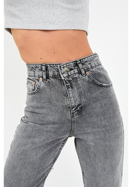 Likralı Mom Jean Pantolon fiyatları