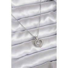 Clariss 316L Çelik Zincir Gümüş Renk Zirkon Taşlı Kalp Model Kadın Kolye