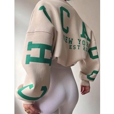 Trendseninle Kadın Bej Kolları Chicago Baskılı Oversize Bisiklet Yaka Sweatshirt