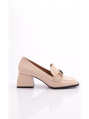 DGN 366 Kadin Yuvarlak Tokali Topuklu Ayakkabi