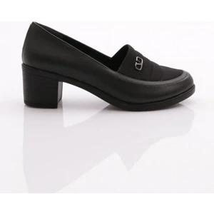 23042 Kadin Topuklu Ayakkabi