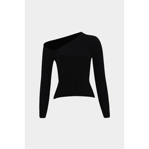 Açelyaokcu Asimetrik Yaka Detaylı Slim Fit Kadın Kısa Triko Kazak