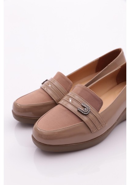 23082 Kadin Önü Şeritli Comfort Ayakkabi fırsatları
