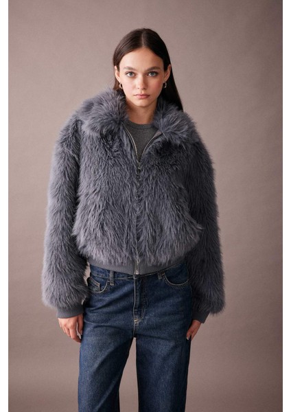 Regular Fit Pelüş Suni Kürk B2442AX23WN modelleri