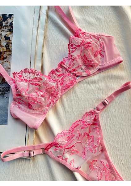 Adele Pink Bralet Takım