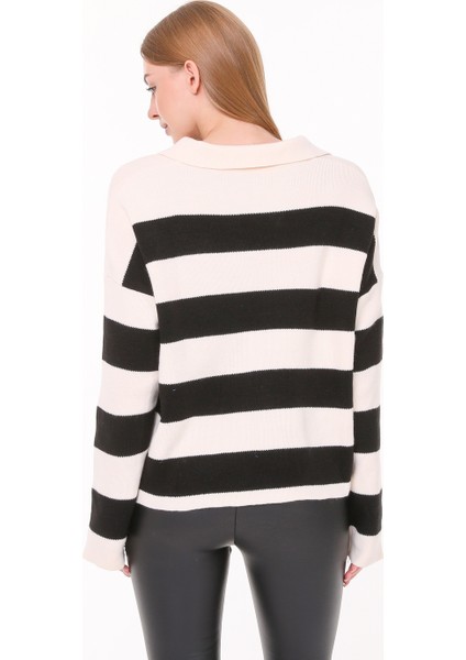 Kadın Beyaz Siyah Çizgili Gömlek Yaka Triko Kazak fırsatları